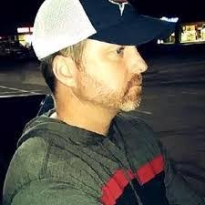 Michael Orme's Instagram, Twitter & Facebook