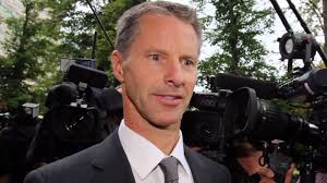 Former PMO lawyer contradicts Harper