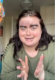 Dear Amazon, Send help immediately #eyebrowdisaster