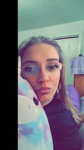 Victoria Tarver's Instagram, Twitter & Facebook