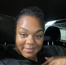 Lanesha Young Perfiles