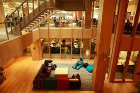 Facebook Employees Work Inside Their New Offices In Seattle S South Lake Union Neighborhood On Monday Erika Schul South Lake Union New South Building A House