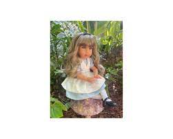 Кукла Maru and Friends Alice In Wonderland Limited Edition Doll (Мару энд  Френдз Алиса в стране чудес, лимитированная серия)