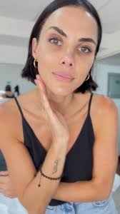 ✨SkinCare time✨, Con los años he notado que mi piel ha comenzado a soltarse  un poquito, y por eso decidí probar mi primera sesión de HIFU en , 👉🏻  @beautyandwellnesscl , Es un tratamiento no invasivo ...