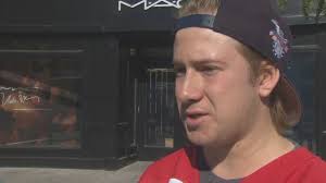 Heartbroken' Torontonians pay tribute to Gord Downie