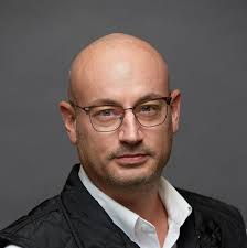 Yihang Wang Email & Phone Number