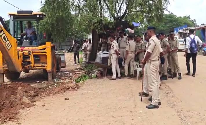 Bhubaneswar violence: Ola-Uber-Rapido drivers' licenses to be cancelled, auto  stand demolished