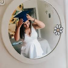 Cap and gown senior pictures tumblr. Graduation Dresses For 2019 David S Bridal Blog