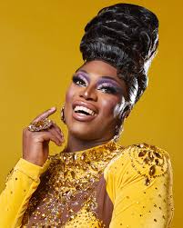 Sapphira Cristál‎