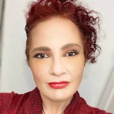 Amanda Hammock's Instagram, Twitter & Facebook