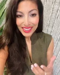 Megan Mello's Instagram, Twitter & Facebook