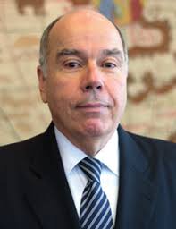 CURSO XIII_CURSO PARA DIPLOMATAS_14_11_V_15.indd