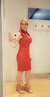 Carleen Ceraldi on X: Couldnt decide on red or black for the Christmas  party so I bought both👠💃 t.coNUeMLqxLBL  X