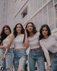 Sekolah farel mengadakan acara perkemahan berserta beberapa pertandingan. 5 Sexy Photos Of Ranty Maria In A Crop Top More Charming Than Georgina Rodriguez Okezone Bola