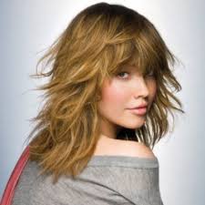 Les Tendances Coiffures Printemps Ete 2020 Qu On Va Vouloir Adopter Coupe De Cheveux Cheveux Mi Long Cheveux