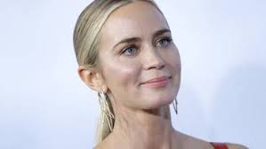 Emily blunt glam up for jungle cruise press. Emily Blunt Wir Menschen Mussen Einfach Zusammenhalten