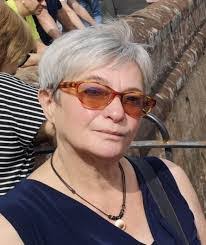 Evelyn Becker's Instagram, Twitter & Facebook