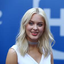 Zara maria larsson was born on 16th december, 1997 in stockholm, sweden at the 'stockholm university hospital' to agnetha and anders larsson. Zara Larsson Famous Swedish Singer And Songwriter