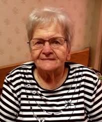 Donna Justus's Instagram, Twitter & Facebook