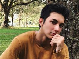 Kian Bersinar Seperti Sang Kakak, Intip Potret Junior Roberts Adik Cinta  Brian yang Banyak Diidolakan