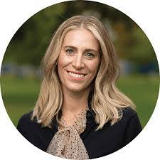 Holly Porter's Instagram, Twitter & Facebook