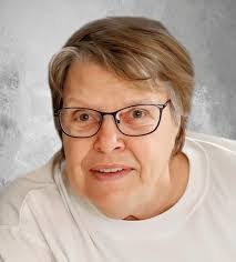 Lynda Aubin's Instagram, Twitter & Facebook