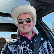 Erik Ryan Sigurdsson (@erik.sigurd) • Instagram photos and videos