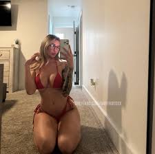 babyrayxxx on X: If you had to choose… 1 or 2? 👀 t.coI0nKoGu0X8   X