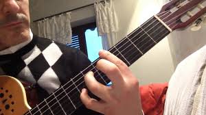 D am d g e allora si, abbracciame cchiù forte, e m a f#m pecchè po' chi se ne fotte. Abbracciame Accordi Chitarra Youtube