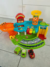 Die bekannte marke vtech, hersteller nr. V Tech Baby Flitzer Garage 3 Fahrzeuge Kaufen Auf Ricardo