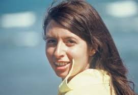 A VETERAN'S STORY: One Vietnam nurse, mending and remembering