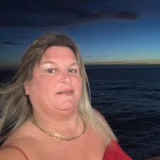 I've a flat Meldrum Court I need deep cleaned after a tenant has left.  Anyone want to DM me prices? Two bedrooms small flat nothing wild and nor  is it disgusting. Cheers!