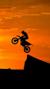 Dirt Bikes Stunts Sunset 4K Ultra HD Mobile Wallpaper