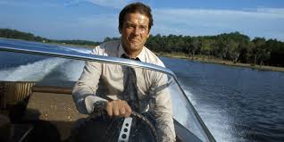 Resultado de imagem para roger moore 007