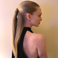 How about cool easy hairstyles that are quick and pretty much fool proof? 33 Quick Easy Hairstyles To Try In 2019 Allure