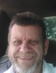 Robin Finley's Instagram, Twitter & Facebook