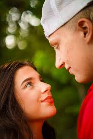 What can be changed in these Christmas photos?