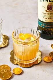 Pot O' Gold (Irish Gold Rush Cocktail)