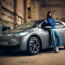 Familie zet een nieuwe standaard voor elektrisch rijden. Startseite Volkswagen Deutschland