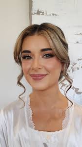 Come and get Demi-Lee ready for her wedding at @inglewoodestate❤❤❤, •, •,  #bride #bridetobe #bridemakeup #melbournemakeupartist #melbournemakeup  #melbournemakeupartists #melbournebride ...