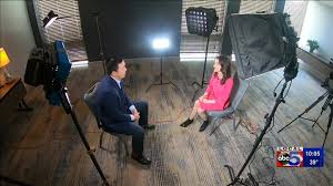 Un père et sa fille se battent afin de sauver la vie d'un membre de leur famille robotique. Yang Looks Ahead To Long Road After Iowa Caucus We Believe We Can Compete All The Way Weareiowa Com