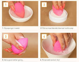 Perlu Tahu 11 Cara Menggunakan Beauty Blender Ini Salah Kawaii Beauty Japan Beauty blender dengan permukaan yang basah akan memudahkanmu ketika blending dan dapat selain foundation , ada beberapa kegunaan dari beauty blender. menggunakan beauty blender