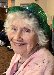 Mary Fleckenstein's Instagram, Twitter & Facebook