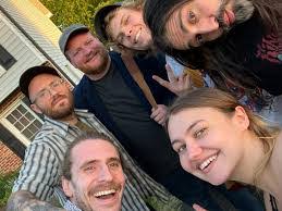 Jesse Robinson's Instagram, Twitter & Facebook