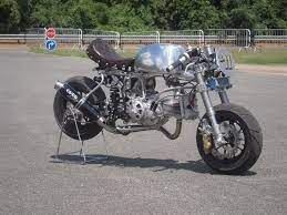 monkey dax ape chaly et autres minibecannes pour nains ゴリラ カスタム カスタムバイク カフェレーサーバイク