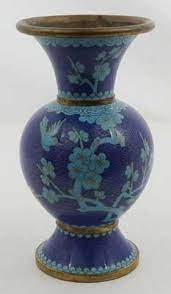 Chinese porcelain peacock plate/shallow bowl. A Fine Old Chinese Cloisonne Vase Cloisonne Beautiful Vase Vase
