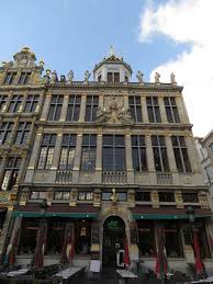 C'est un pays développé doté de la neuvième plus forte économie par pib nominal. Le Roy D Espagne On The Grand Place Mall Picture Of Le Roy D Espagne Brussels Tripadvisor