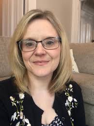 Ideas for new look 👀? 50 and feeling weighted down with my hair!