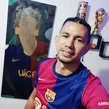 What happened 😕 😳 😢 As from today no me no Real Madrid C.F. ... Hello FC  Barcelona♥️♥️💙💙🇪🇸🇪🇸📢💪🇪🇸🇪🇸🇪🇸