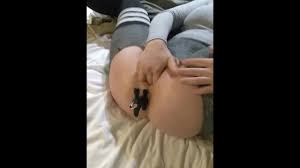 buttslut on molly plays with herself